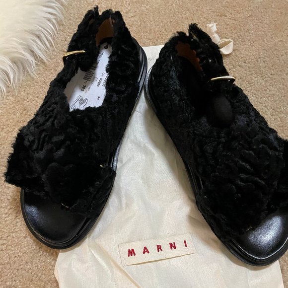NEW!  Marni Black Curly Hair Fussbett Sandals - 6.5 - Picture 1 of 6